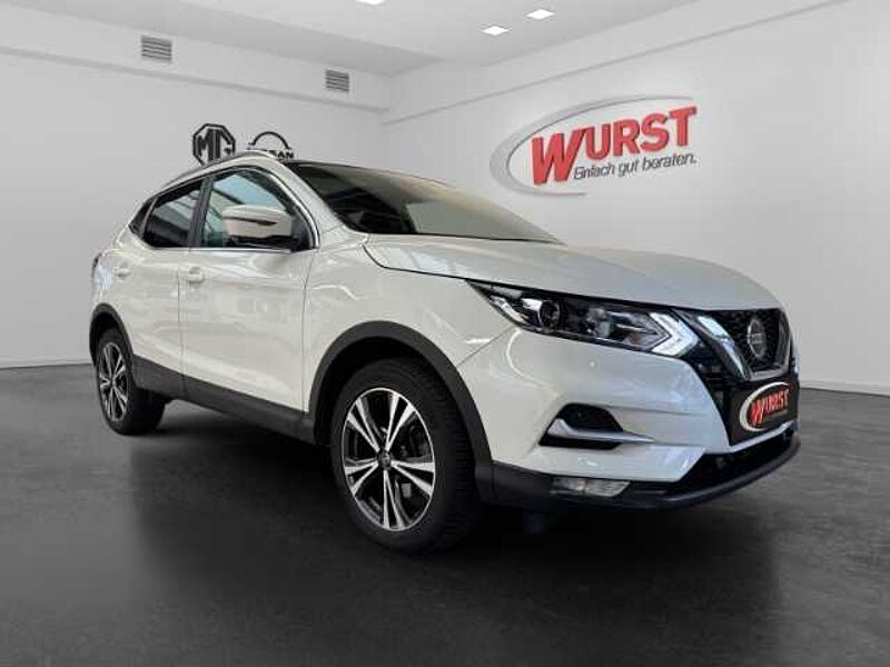 Nissan Qashqai Zama 140PS AHK abnehmbar PGD 360°AVM Allwetterreifen Navi Wartung neu